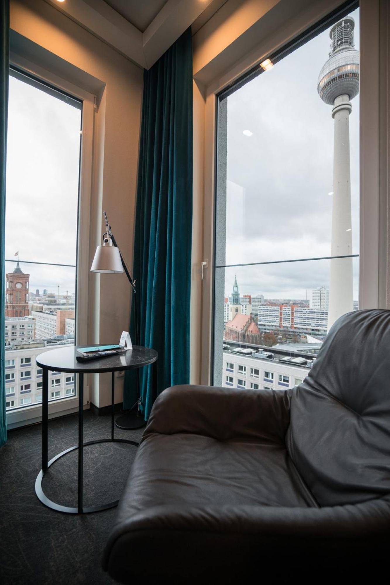 Motel One Berlin-Alexanderplatz Ngoại thất bức ảnh